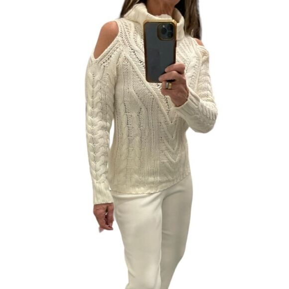 NEW American Rag Turtleneck Cold Shoulder Cream Sweater.Size S - Picture 3 of 11